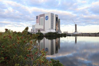 First rollout to Pad 39B